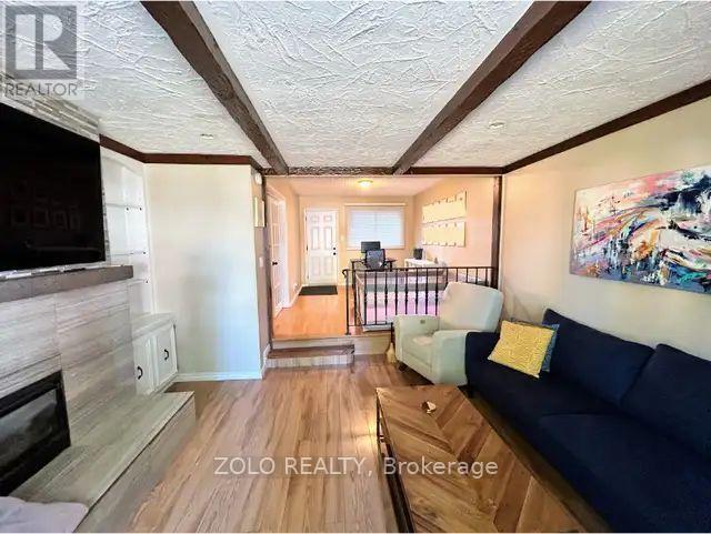 Upper - 3 Old York Crescent, Kitchener, Ontario  N2B 3G2 - Photo 16 - X12884392