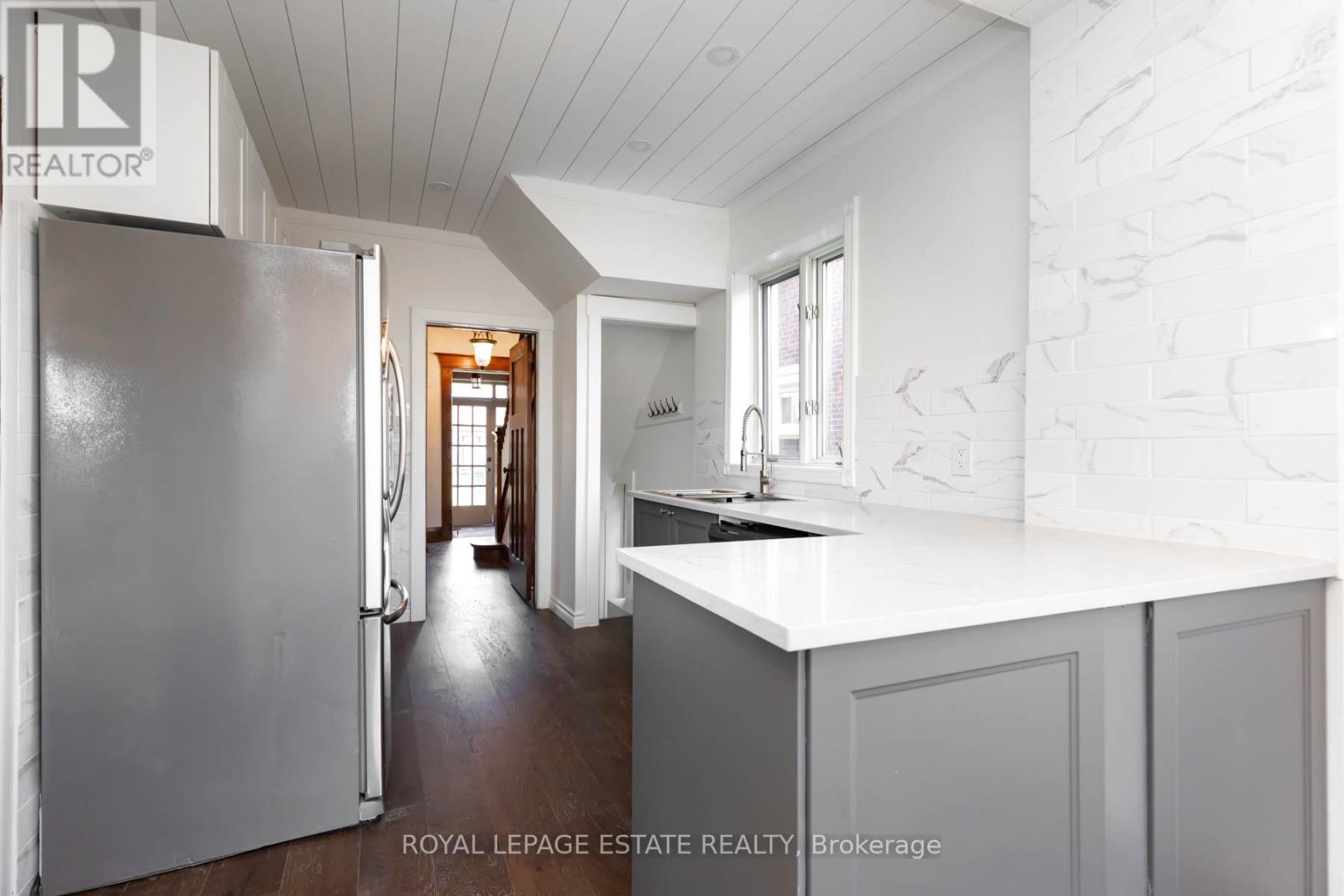 45 Eastbourne Crescent, Toronto, Ontario  M8V 1W7 - Photo 23 - W12885102