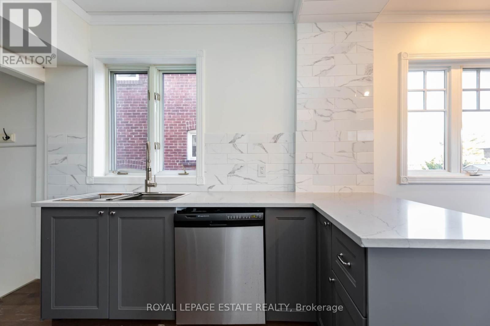 45 Eastbourne Crescent, Toronto, Ontario  M8V 1W7 - Photo 27 - W12885102