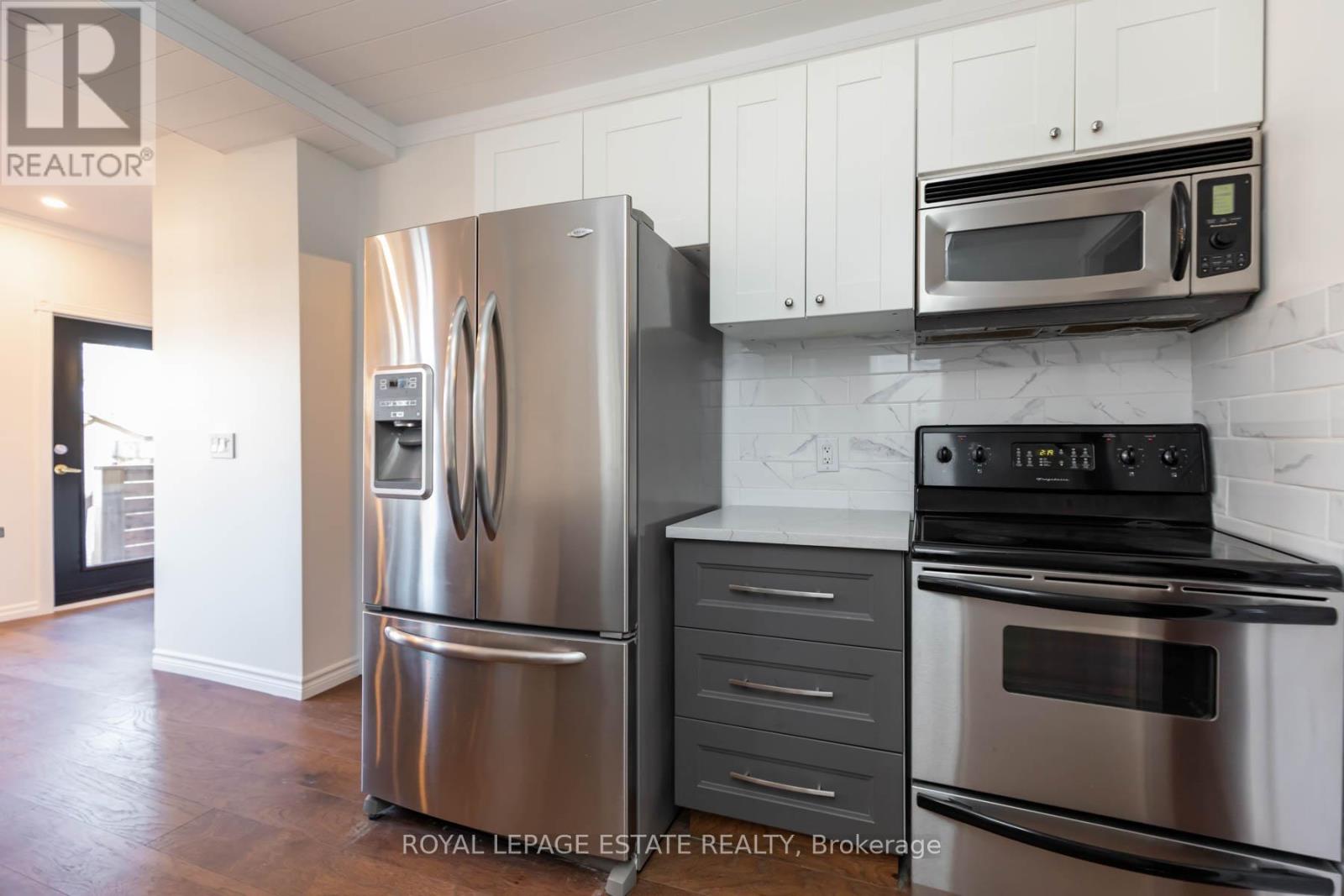 45 Eastbourne Crescent, Toronto, Ontario  M8V 1W7 - Photo 28 - W12885102