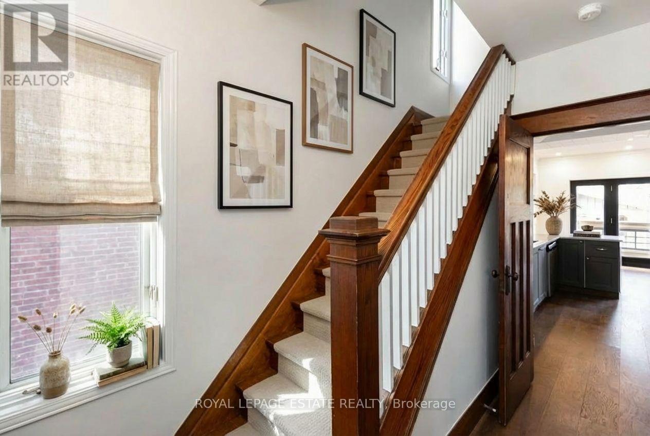 45 Eastbourne Crescent, Toronto, Ontario  M8V 1W7 - Photo 6 - W12885102