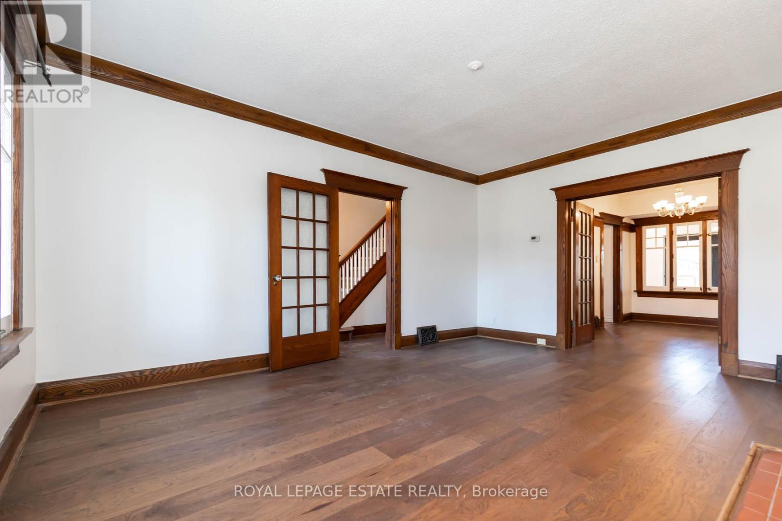 45 Eastbourne Crescent, Toronto, Ontario  M8V 1W7 - Photo 9 - W12885102