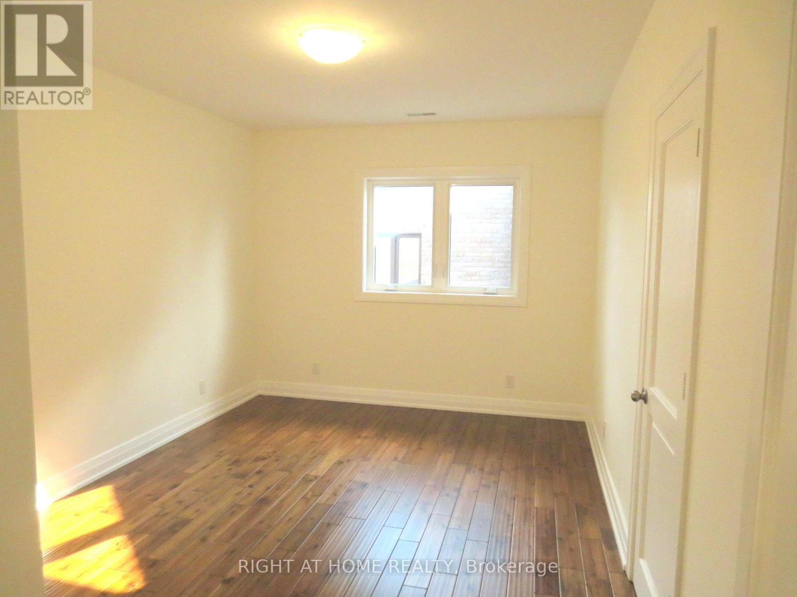 2 - 101 Prennan Avenue, Toronto, Ontario  M9B 4C5 - Photo 17 - W12885112