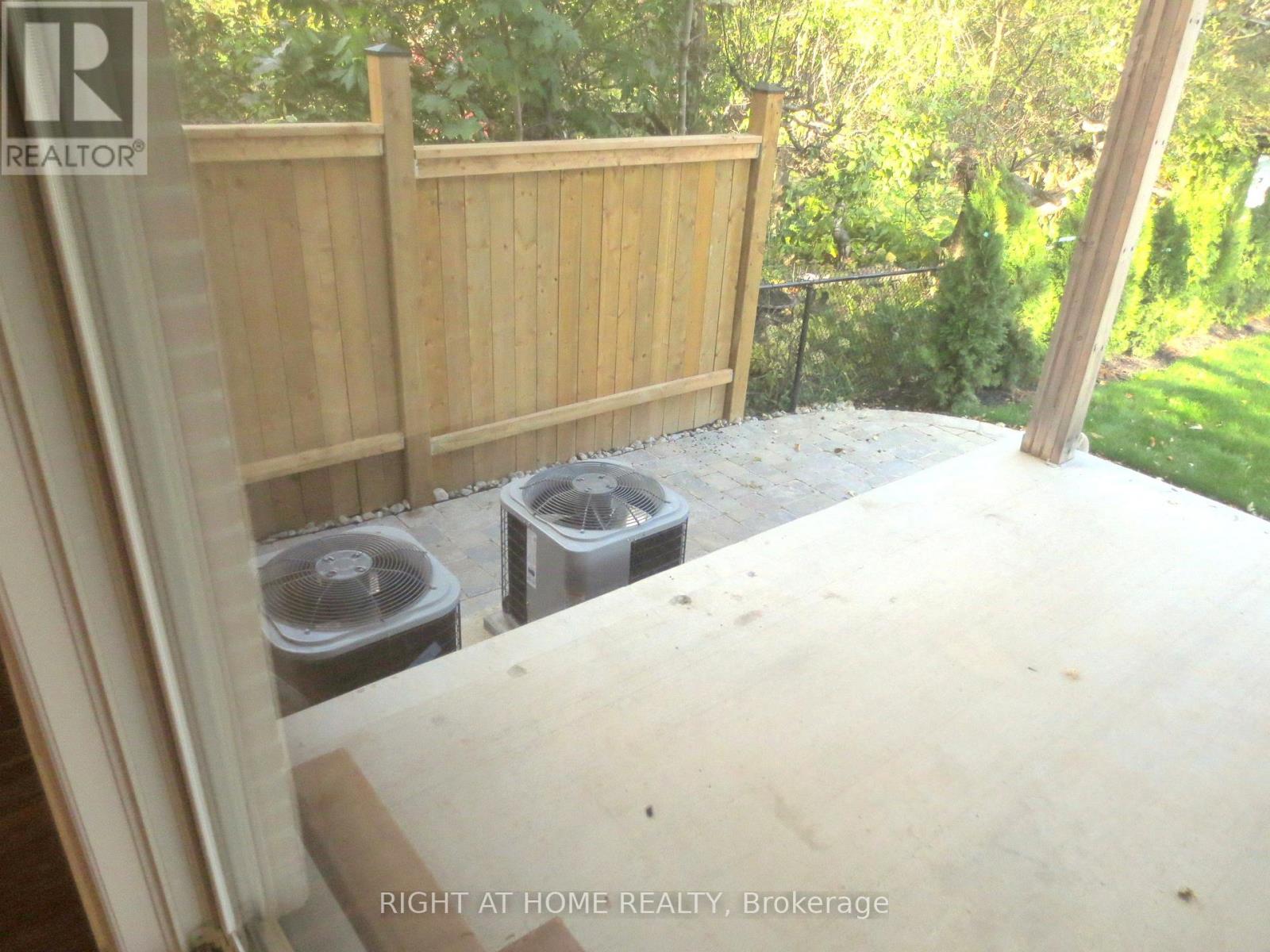 2 - 101 Prennan Avenue, Toronto, Ontario  M9B 4C5 - Photo 30 - W12885112