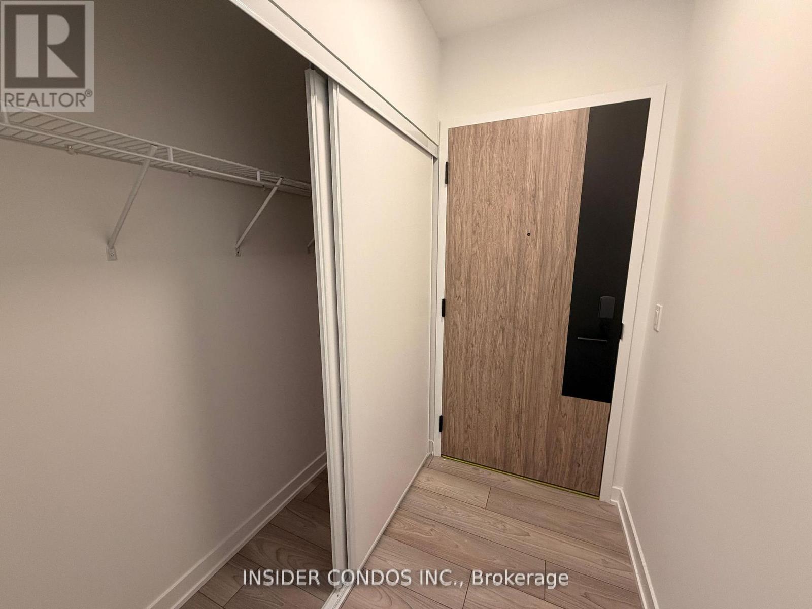 1016 - 1001 The Queensway, Toronto, Ontario  M8Z 6C7 - Photo 3 - W12885118