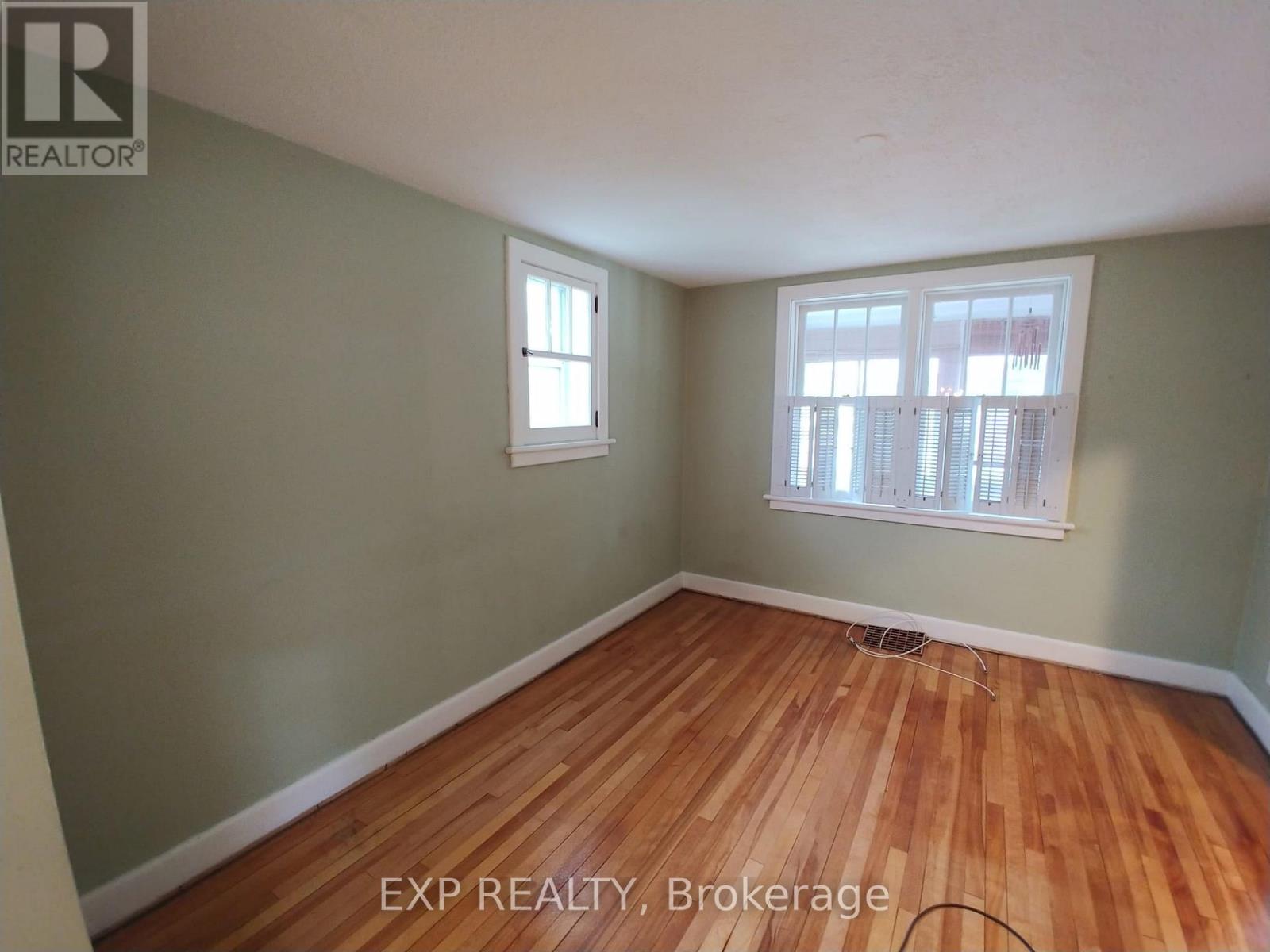 162 Woodroffe Avenue, Ottawa, Ontario K2A 3T9 - Photo 10 - X12885134