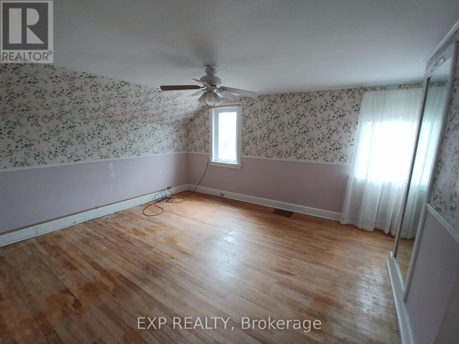 162 Woodroffe Avenue, Ottawa, Ontario K2A 3T9 - Photo 12 - X12885134