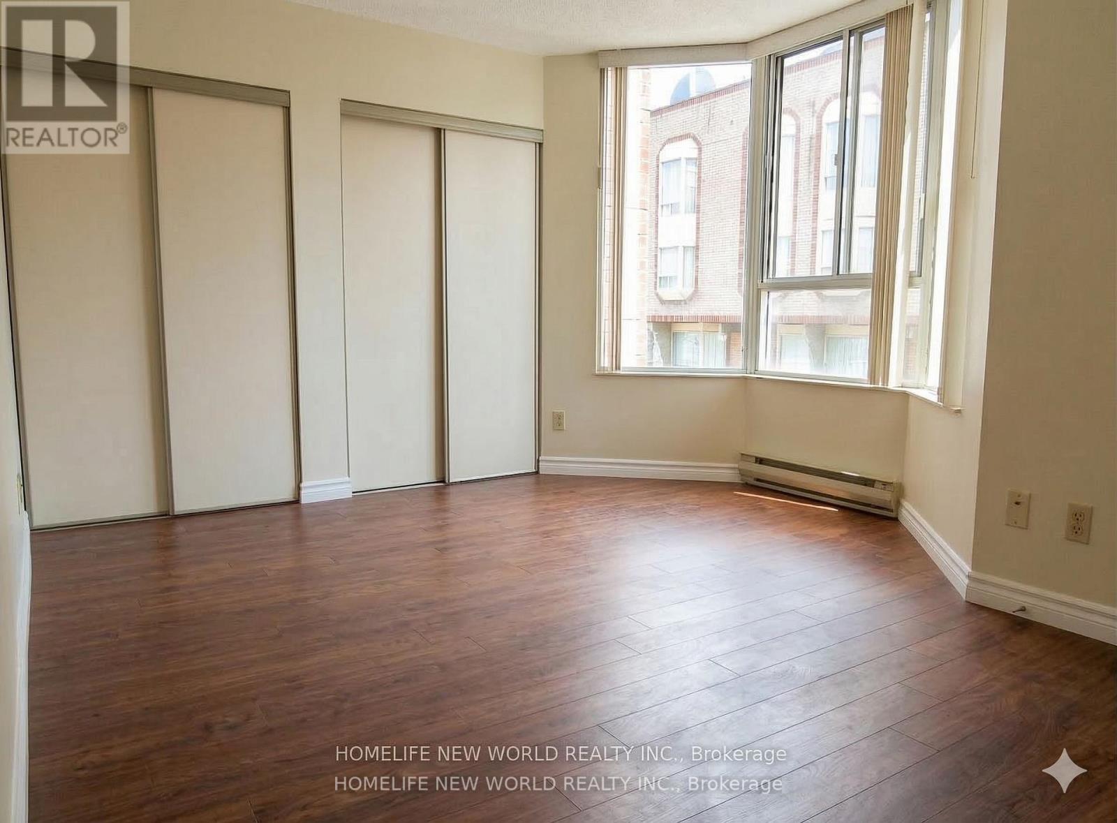 2402 - 55 Centre Avenue, Toronto, Ontario  M5G 2H5 - Photo 4 - C12885144