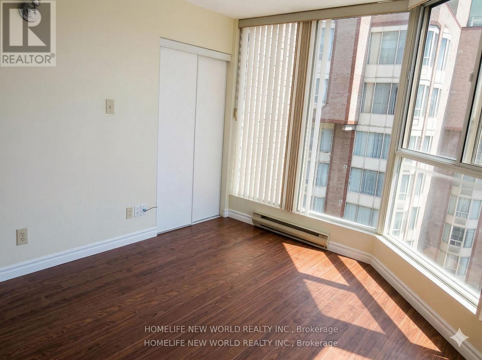 2402 - 55 Centre Avenue, Toronto, Ontario  M5G 2H5 - Photo 5 - C12885144