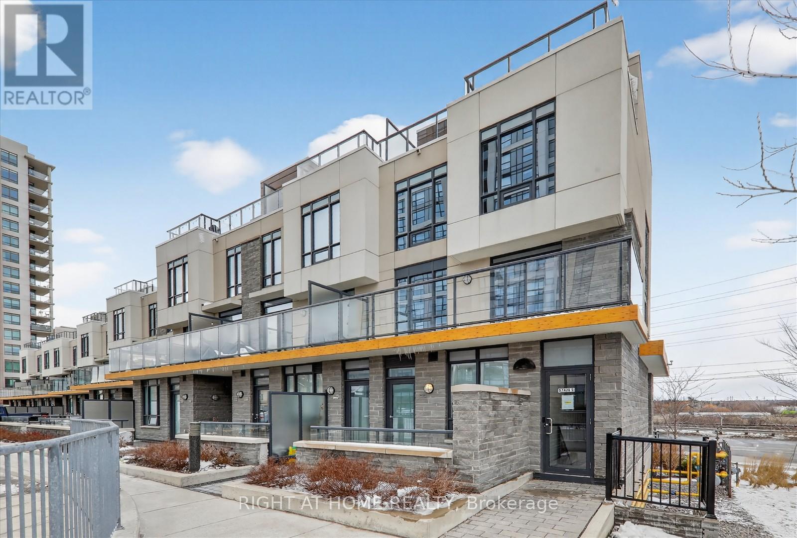 22 - 1245 BAYLY STREET, Pickering, Ontario