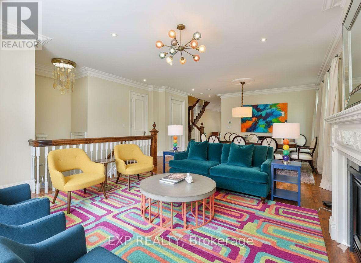 241 Poplar Plains Street, Toronto, Ontario  M4V 2N8 - Photo 2 - C12858802