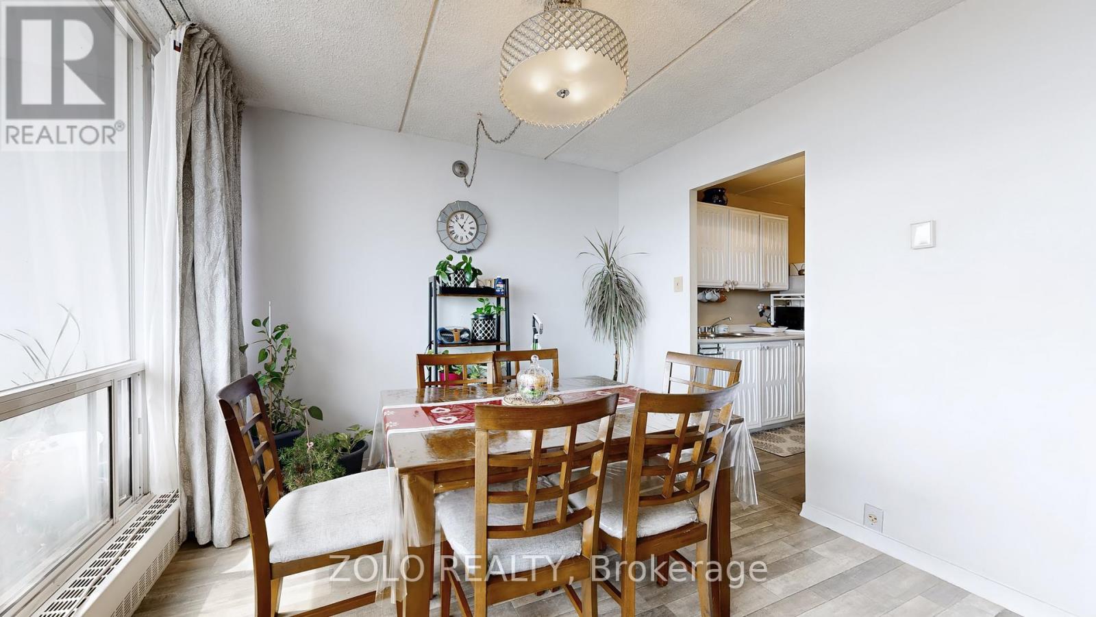 1015 - 2 Glamorgan Avenue, Toronto, Ontario  M1P 2M8 - Photo 12 - E12437153