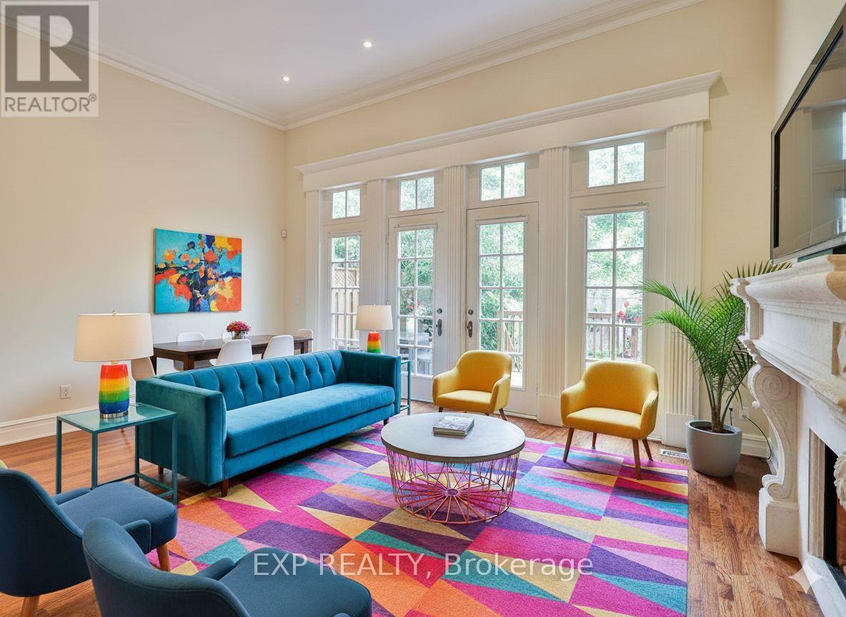 241 Poplar Plains Street, Toronto, Ontario  M4V 2N8 - Photo 3 - C12858802