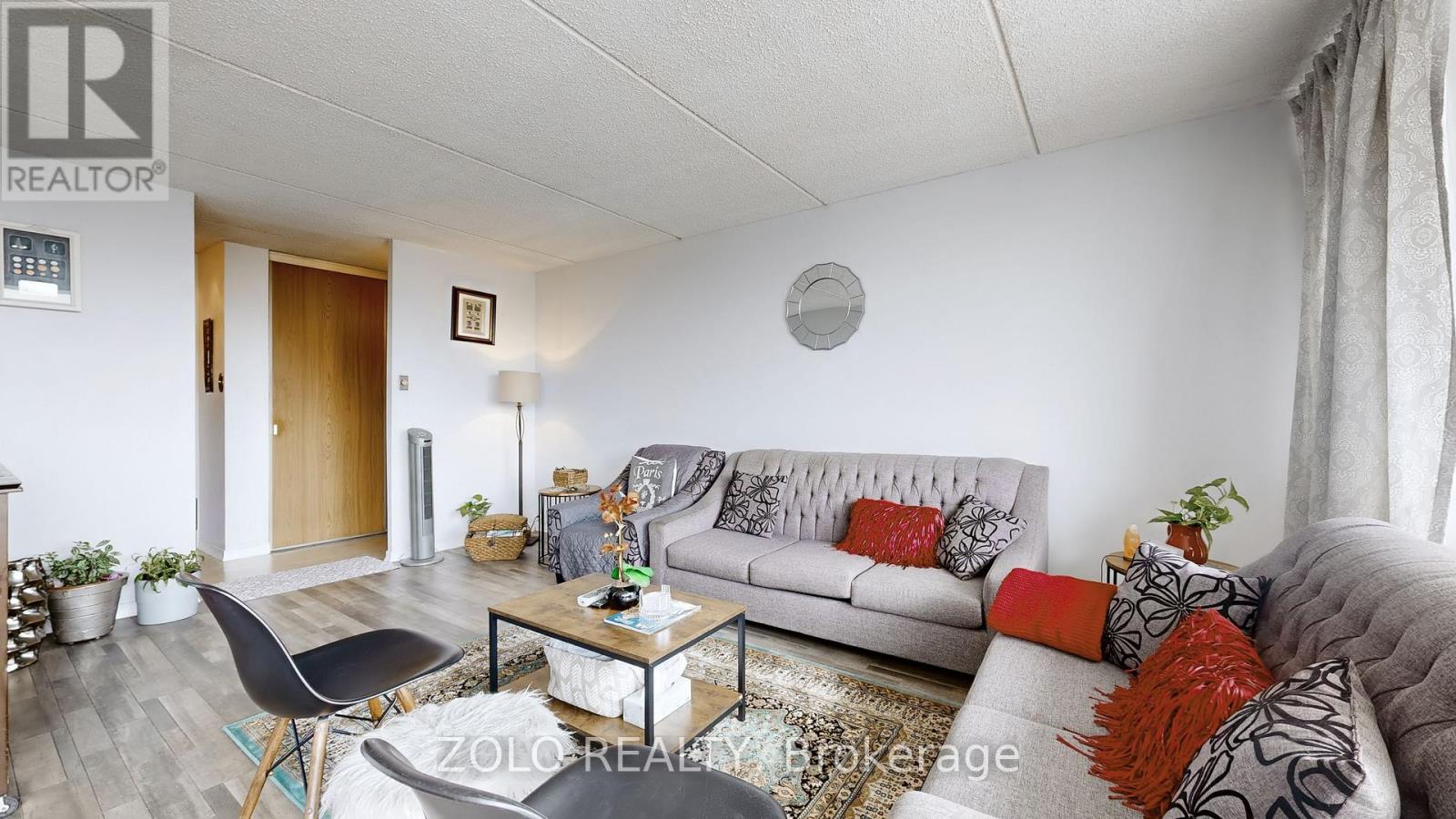 1015 - 2 Glamorgan Avenue, Toronto, Ontario  M1P 2M8 - Photo 10 - E12437153