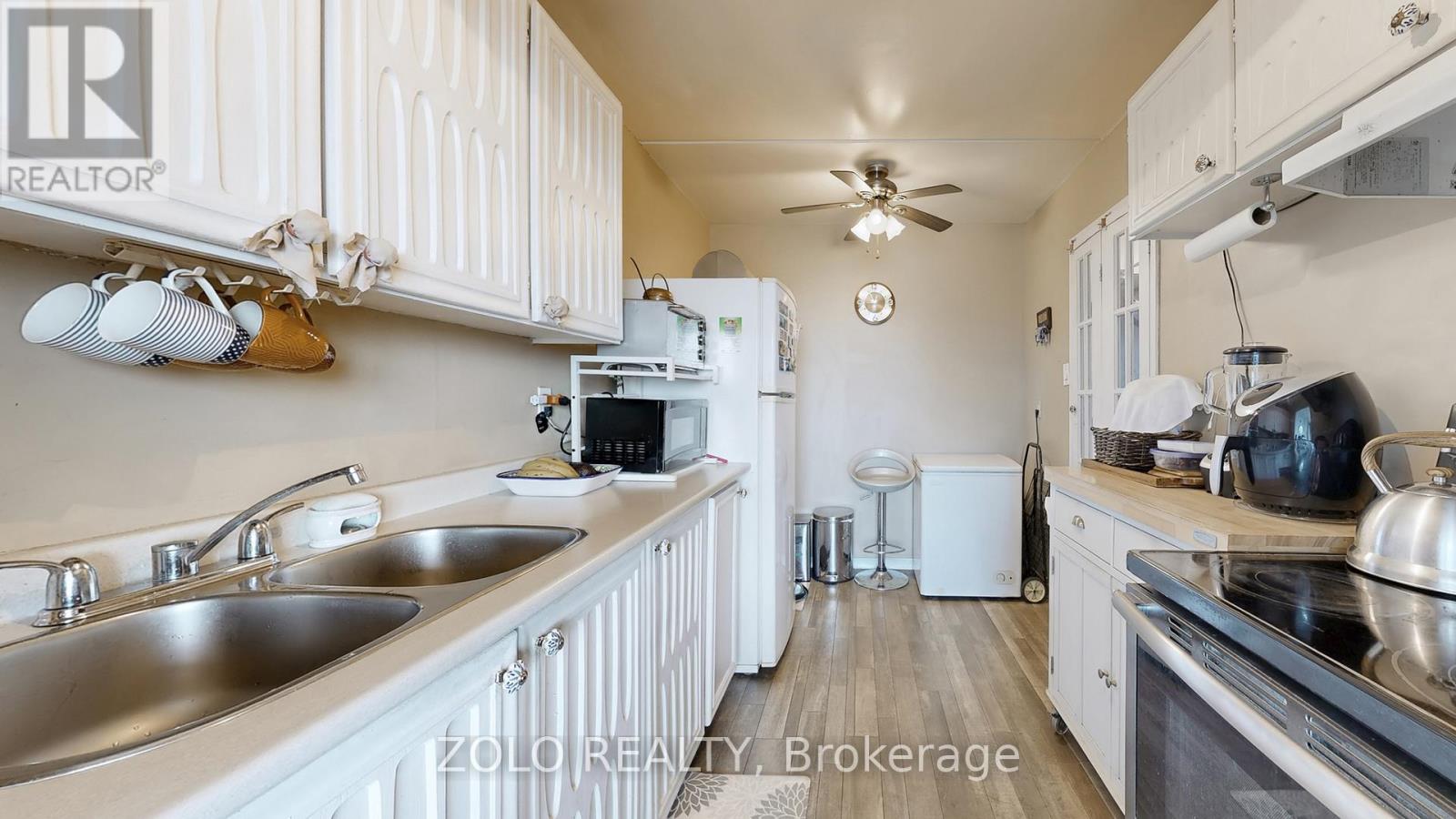 1015 - 2 Glamorgan Avenue, Toronto, Ontario  M1P 2M8 - Photo 14 - E12437153