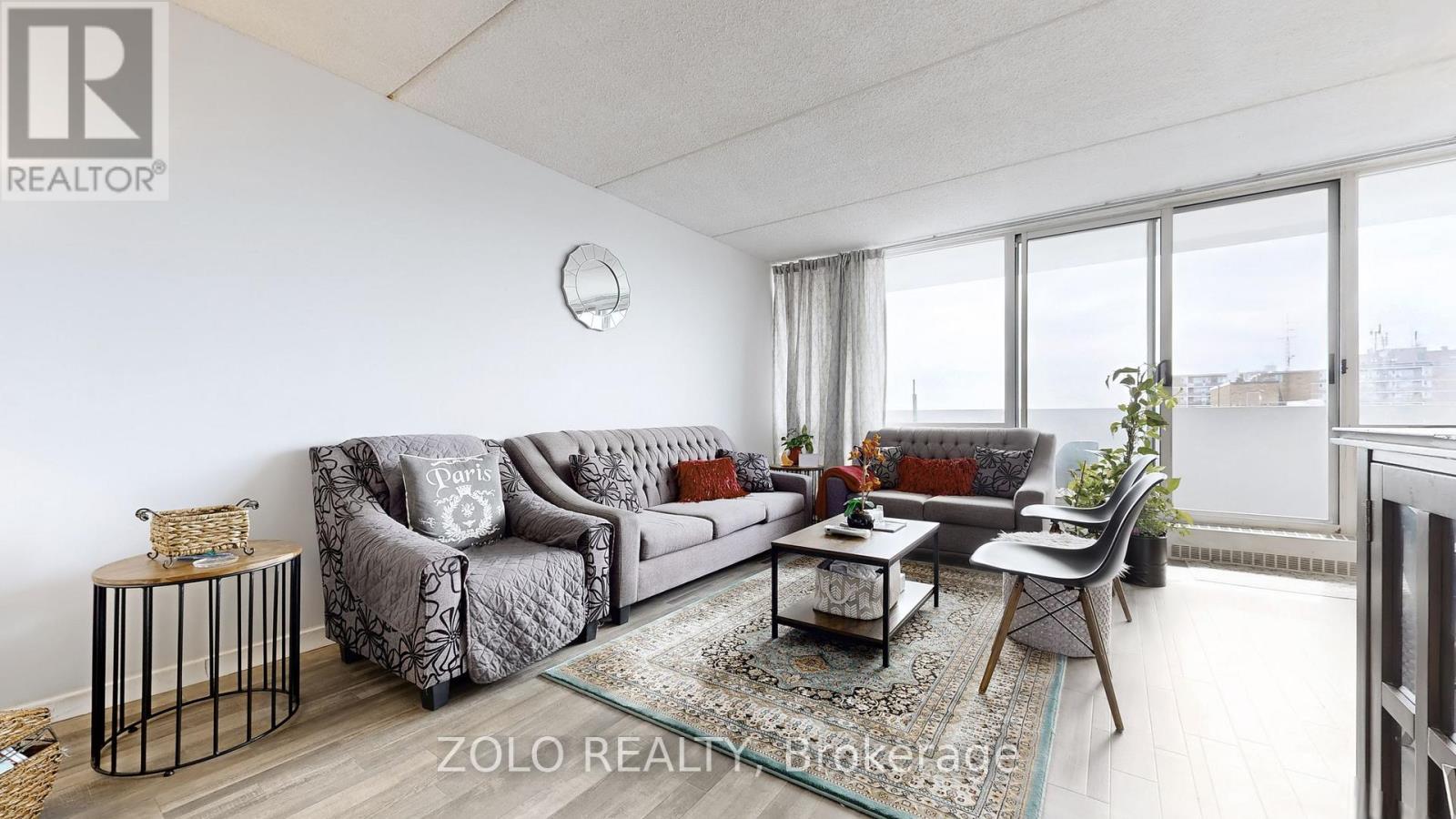 1015 - 2 Glamorgan Avenue, Toronto, Ontario  M1P 2M8 - Photo 6 - E12437153