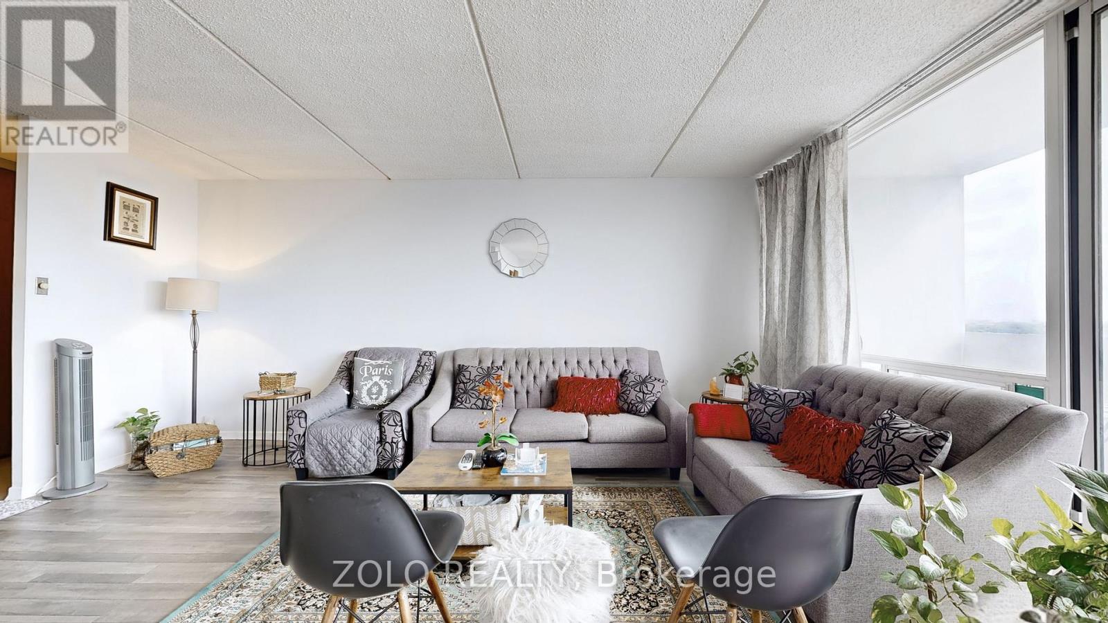 1015 - 2 Glamorgan Avenue, Toronto, Ontario  M1P 2M8 - Photo 9 - E12437153