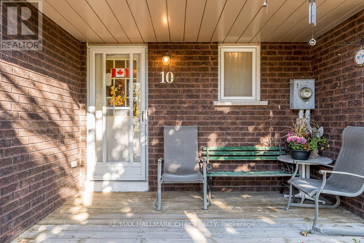 2 - 10 Riverley Lane, New Tecumseth, Ontario  L9R 1C5 - Photo 2 - N12487080