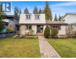 1140 W 20TH STREET, North Vancouver, British Columbia