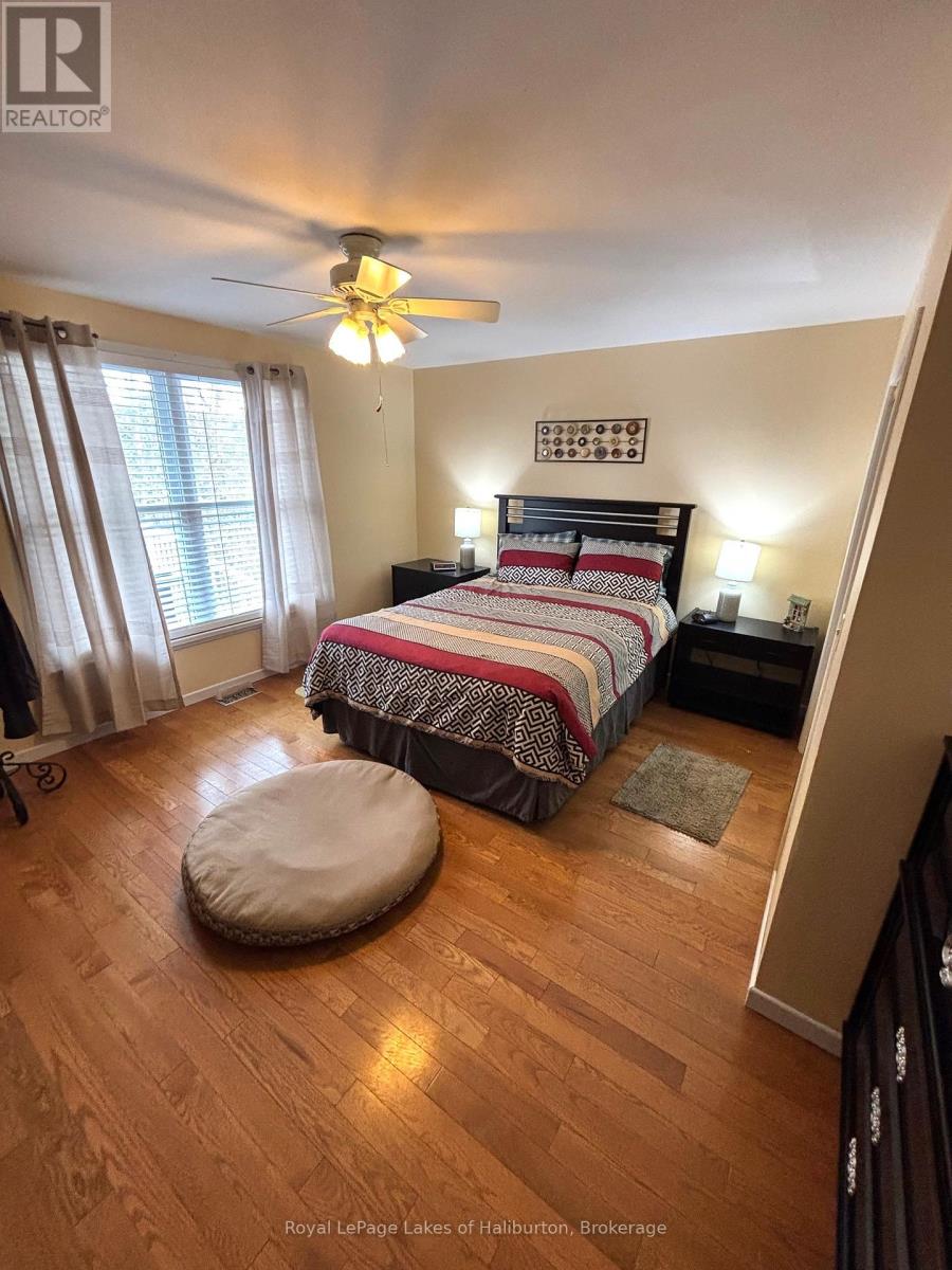 7 Regina Road, Kawartha Lakes, Ontario  K0M 2A0 - Photo 12 - X12885140