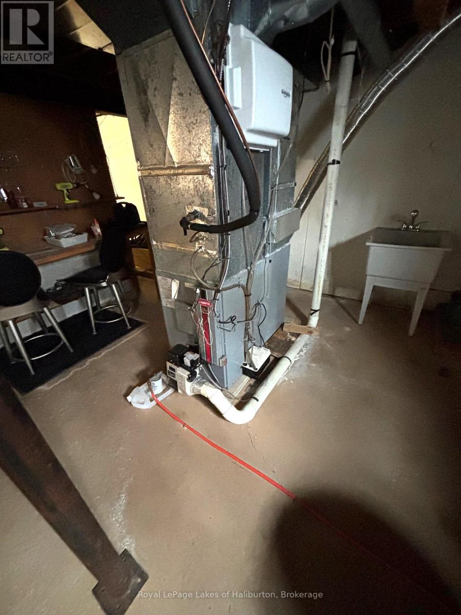 7 Regina Road, Kawartha Lakes, Ontario  K0M 2A0 - Photo 25 - X12885140