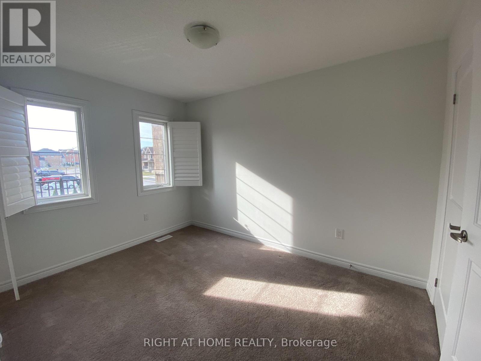 2124 Dale Road, Innisfil, Ontario  L9S 0L4 - Photo 19 - N12885124