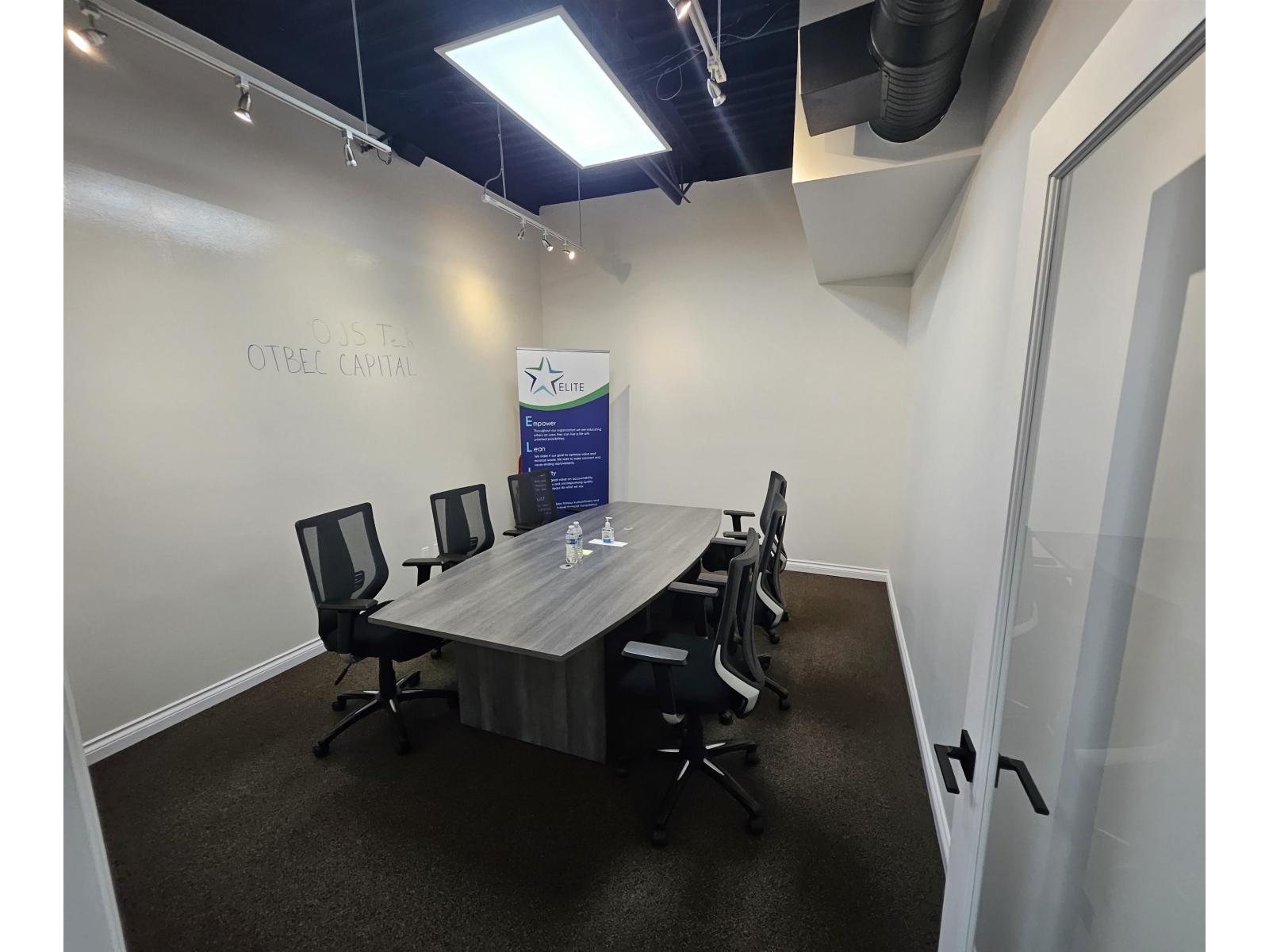 210 15272 Croydon Drive, Surrey, British Columbia  V3S 0Z5 - Photo 2 - C8077040