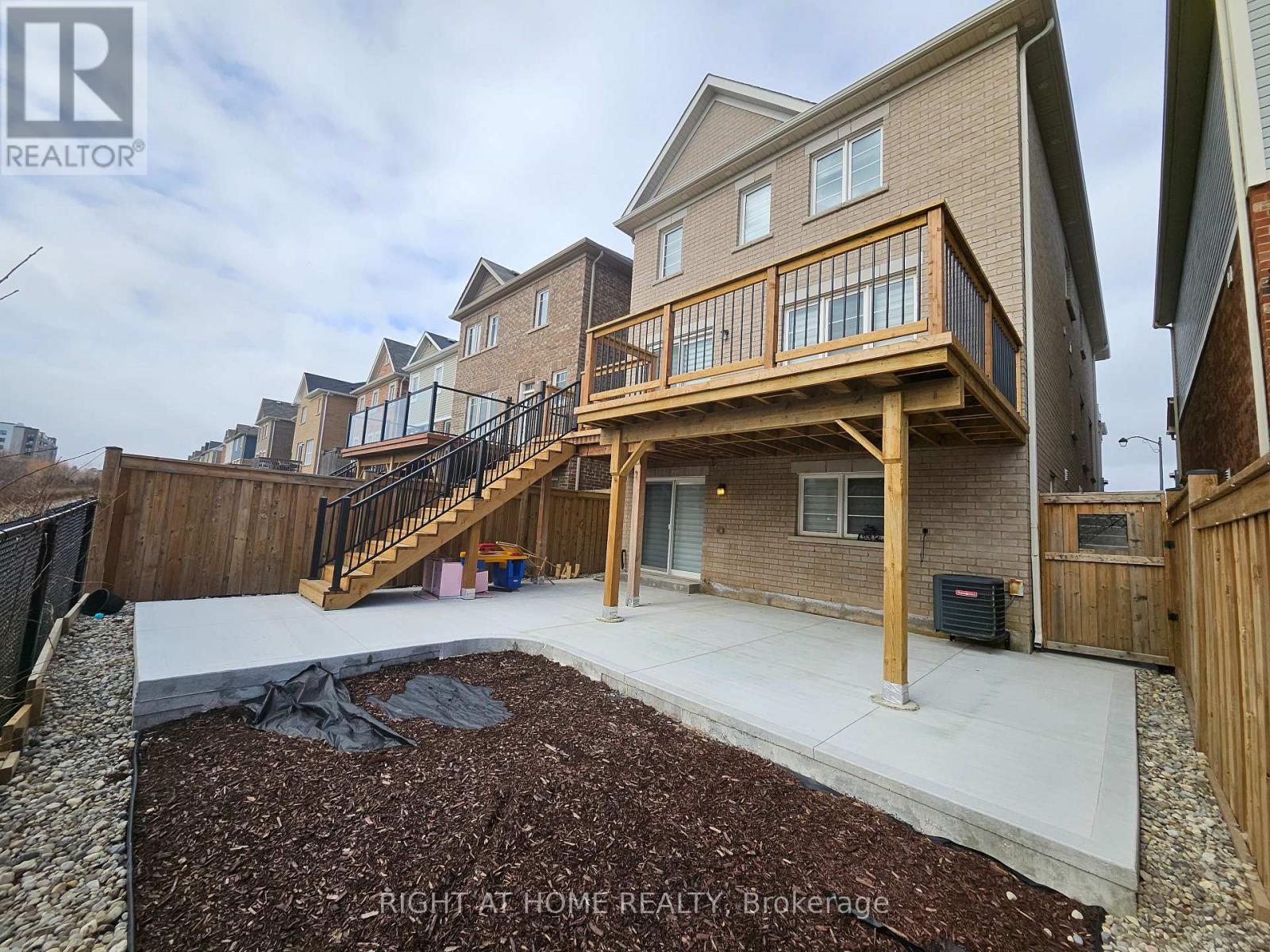 LOWER - 1290 DUIGNAN CRESCENT, Milton, Ontario