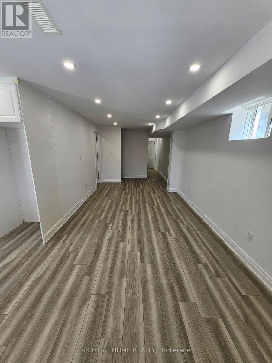 Lower - 1290 Duignan Crescent, Milton, Ontario  L9E 1C7 - Photo 10 - W12885138