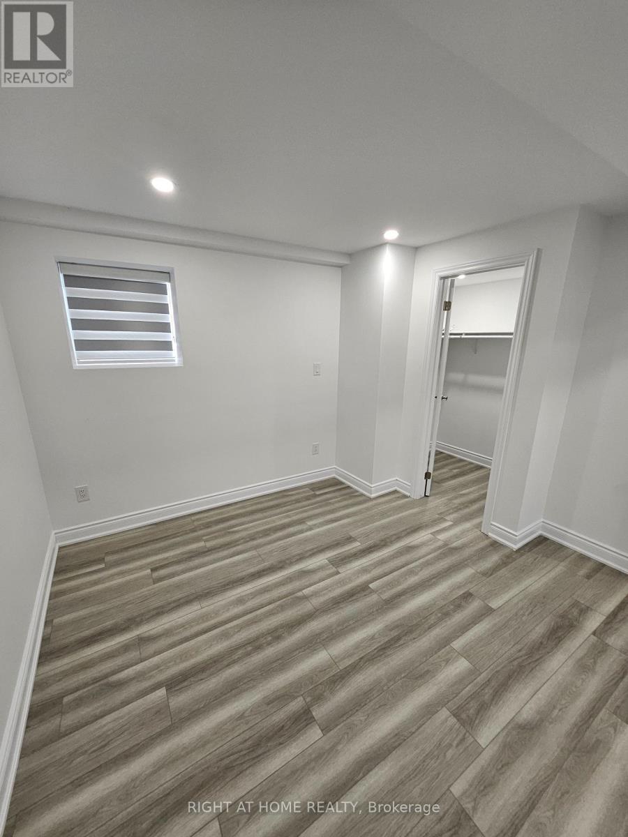 Lower - 1290 Duignan Crescent, Milton, Ontario  L9E 1C7 - Photo 12 - W12885138