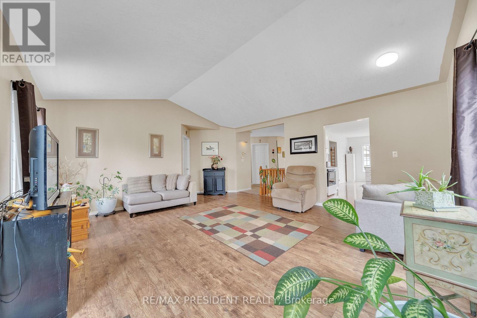 789 Brock Street, North Perth, Ontario  N4W 3T4 - Photo 12 - X12885120