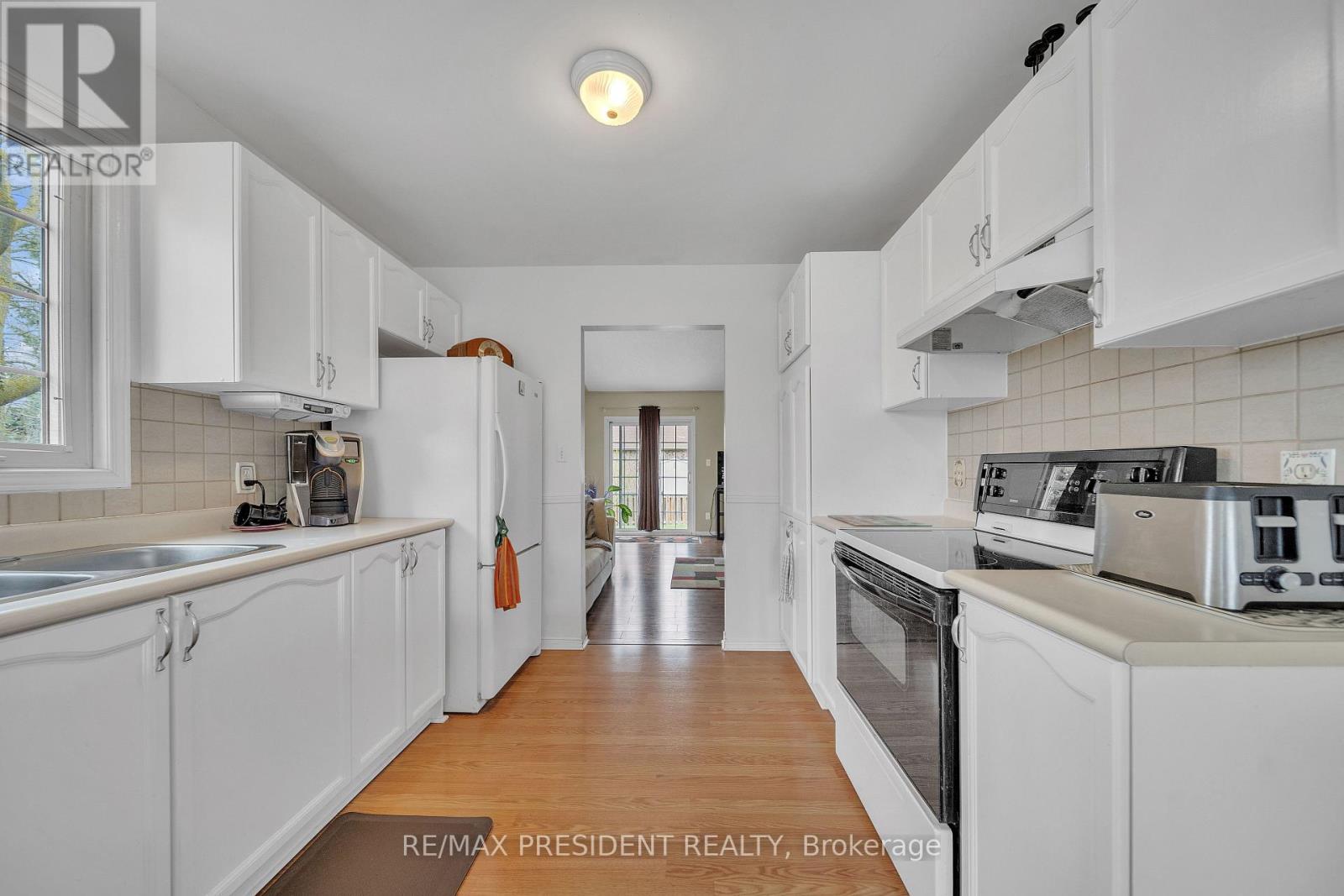 789 Brock Street, North Perth, Ontario  N4W 3T4 - Photo 17 - X12885120