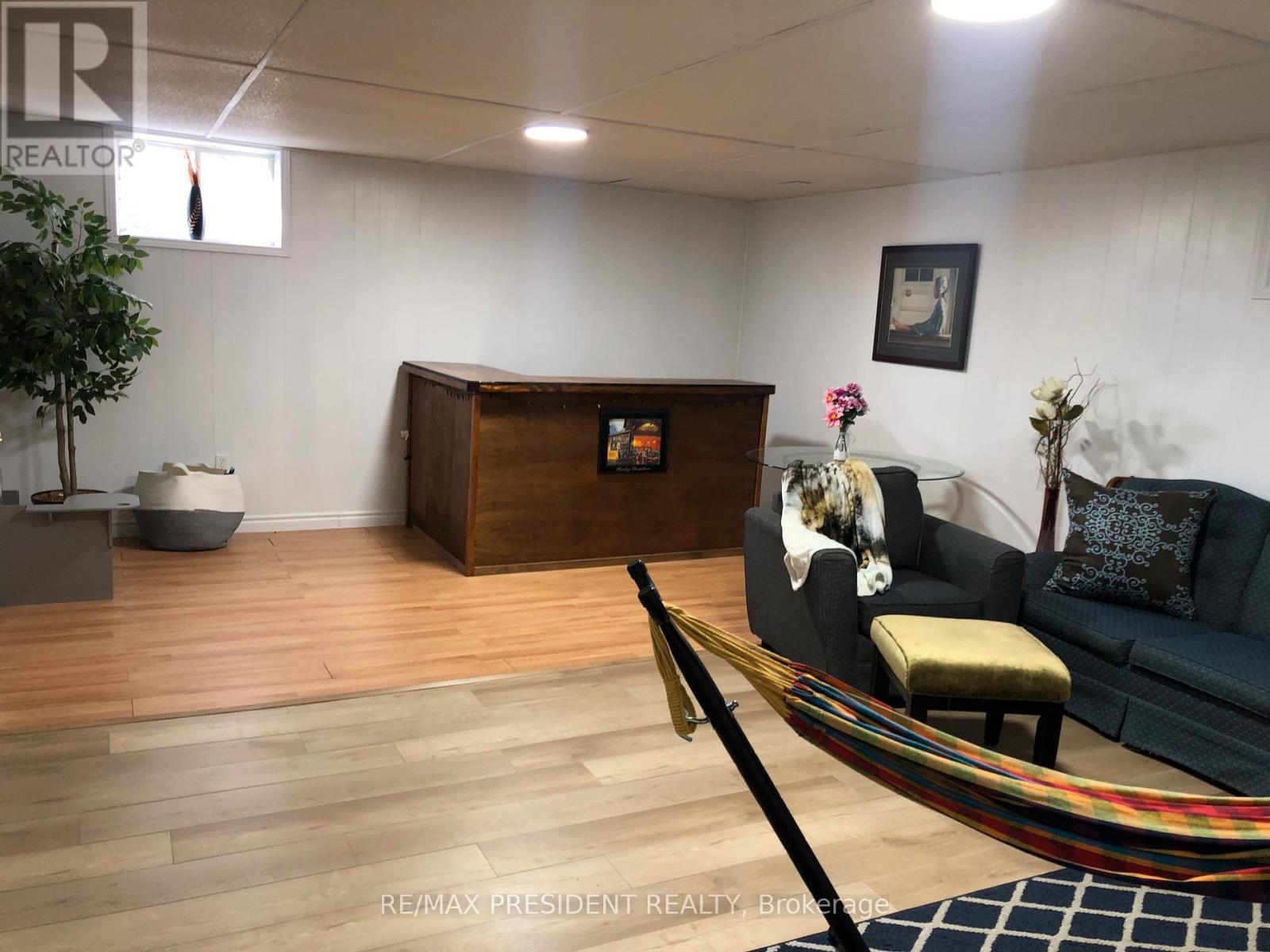 789 Brock Street, North Perth, Ontario  N4W 3T4 - Photo 27 - X12885120