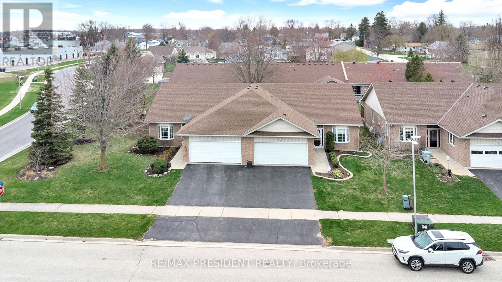 789 Brock Street, North Perth, Ontario  N4W 3T4 - Photo 3 - X12885120