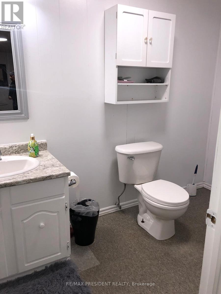 789 Brock Street, North Perth, Ontario  N4W 3T4 - Photo 38 - X12885120