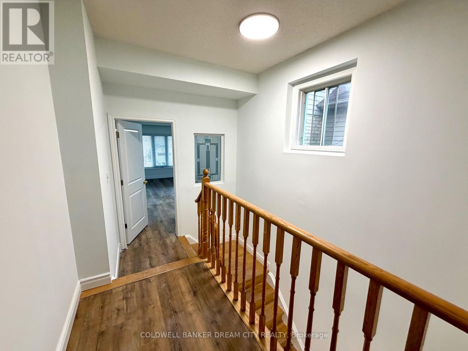 Upper Unit - 1031 Blizzard Road, Mississauga, Ontario  L5V 1T2 - Photo 19 - W12867620