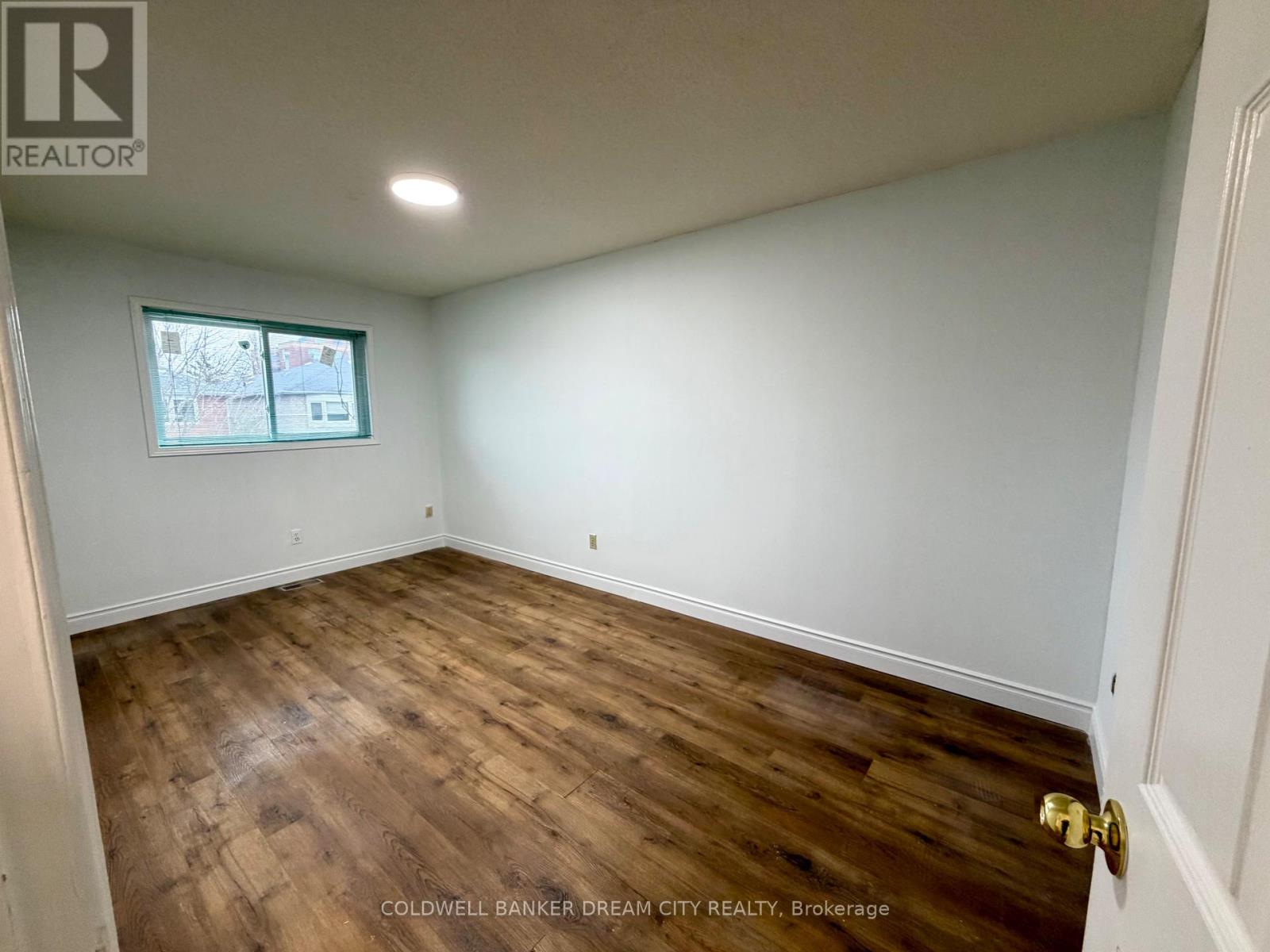 Upper Unit - 1031 Blizzard Road, Mississauga, Ontario  L5V 1T2 - Photo 17 - W12867620