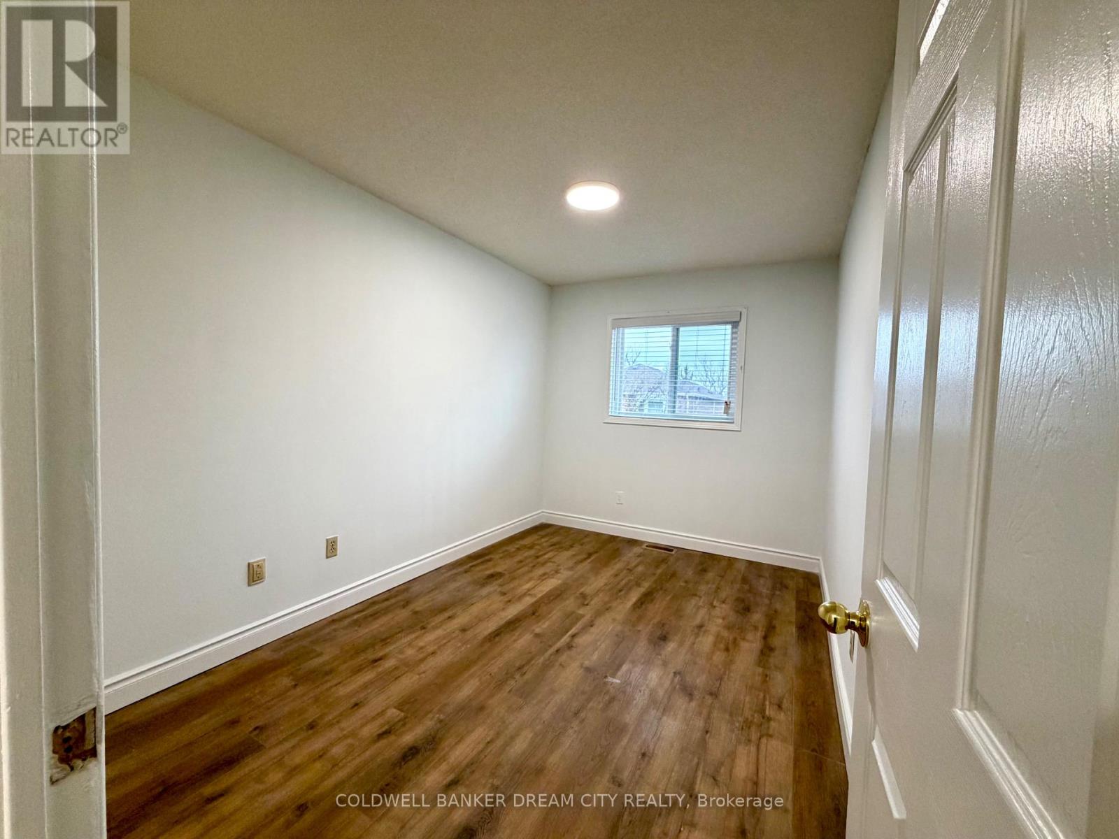 Upper Unit - 1031 Blizzard Road, Mississauga, Ontario  L5V 1T2 - Photo 18 - W12867620