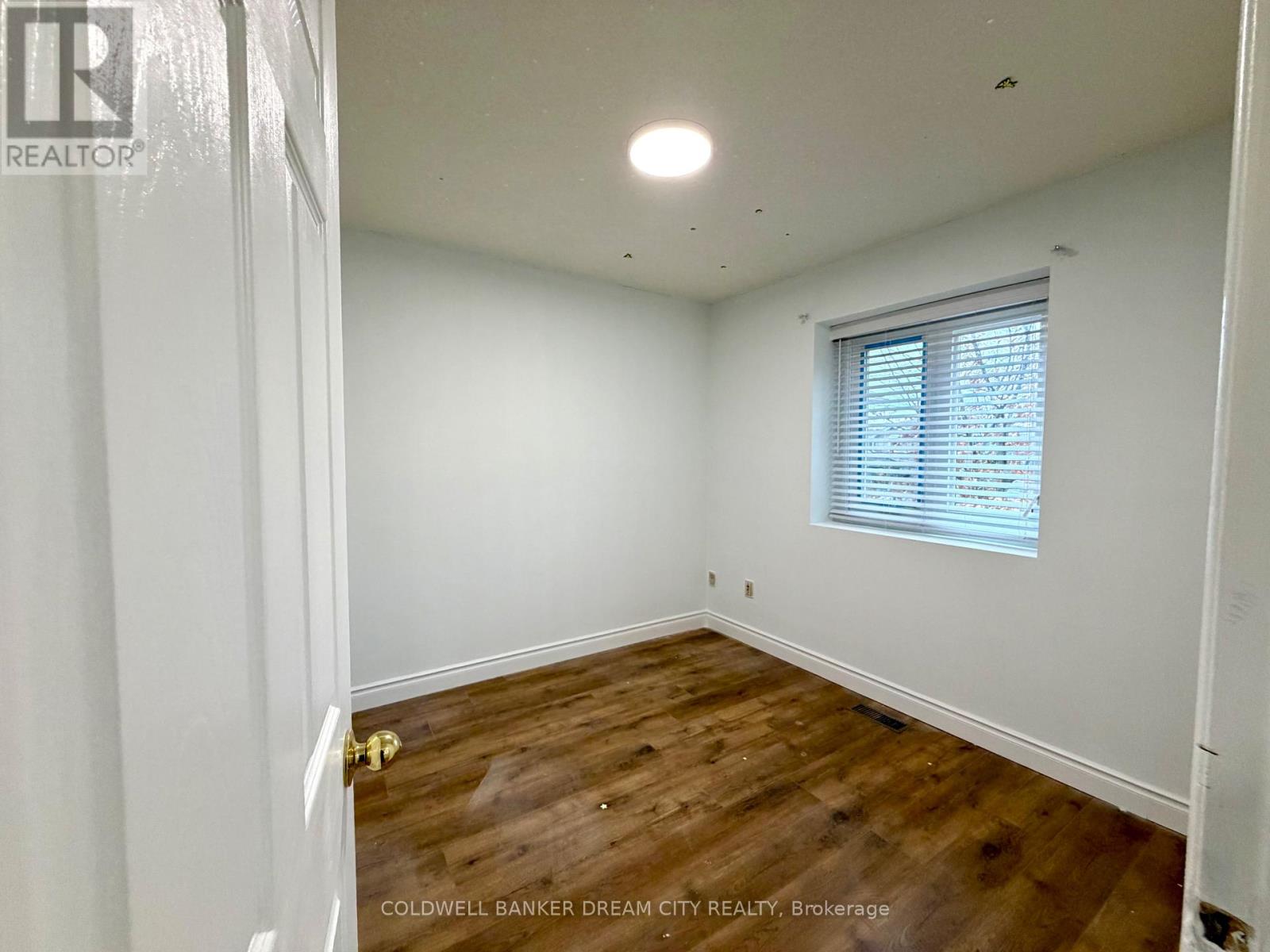 Upper Unit - 1031 Blizzard Road, Mississauga, Ontario  L5V 1T2 - Photo 13 - W12867620