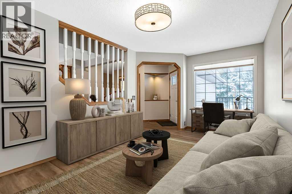 23 Sunset Crescent, Okotoks, Alberta  T1S 1P3 - Photo 5 - A2291099