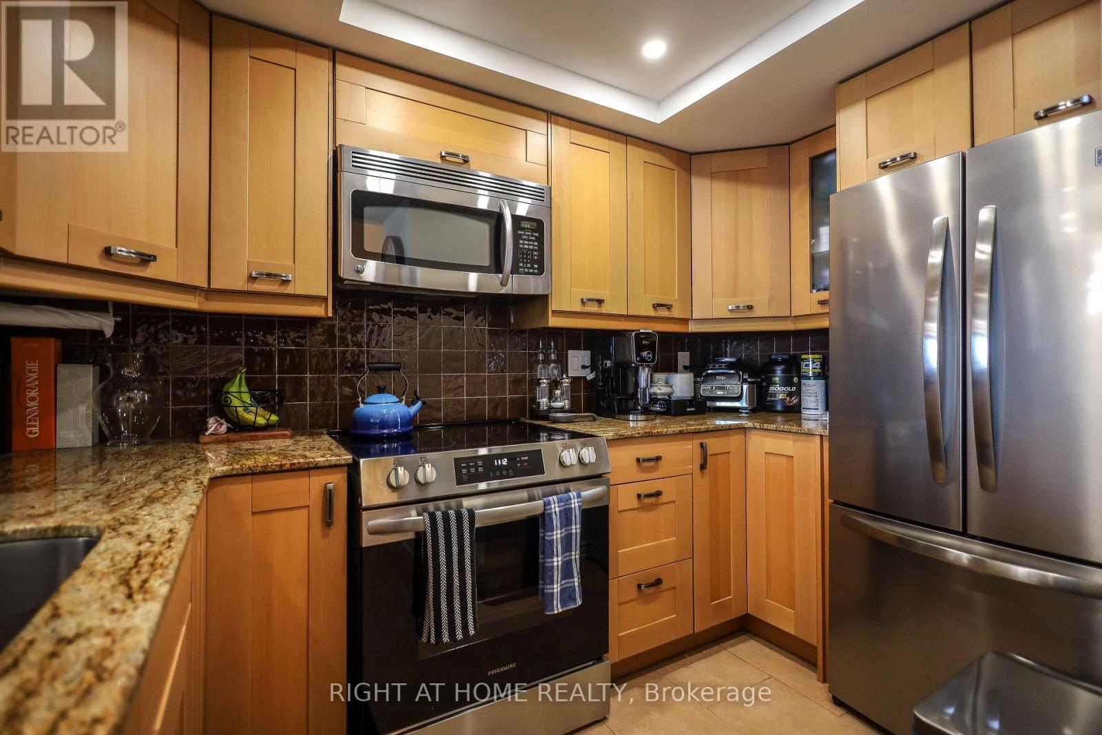 1605 - 10 Torresdale Avenue W, Toronto, Ontario  M2R 3V8 - Photo 12 - C12885156