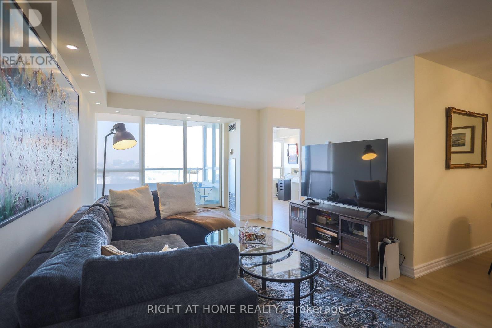 1605 - 10 Torresdale Avenue W, Toronto, Ontario  M2R 3V8 - Photo 16 - C12885156