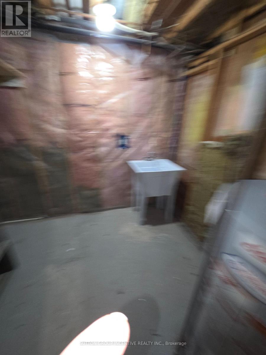 39 Royal Oak Drive, Innisfil, Ontario L0L 1L0 - Photo 33 - N12885146