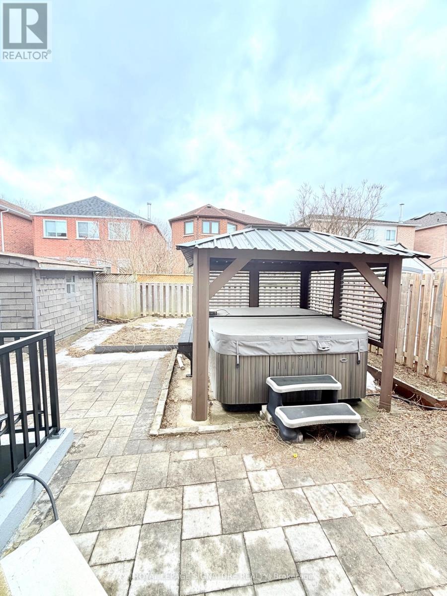 Main - 16 Oak Knoll Crescent, Toronto (Rouge), Ontario  M1B 4V4 - Photo 29 - E12843086