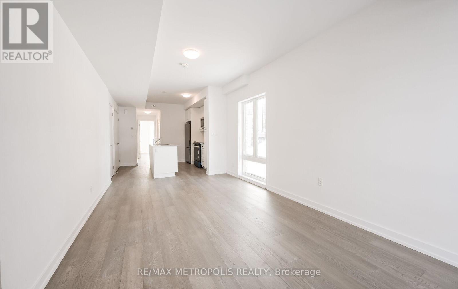 113 - 51 Jefferson Side Road, Richmond Hill, Ontario  L4E 1M1 - Photo 3 - N12884246