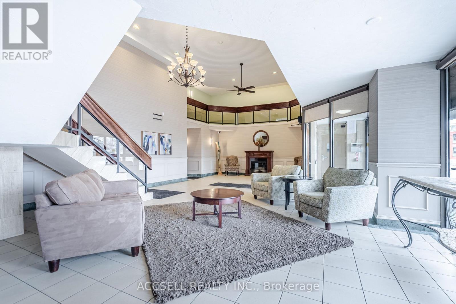 1505 - 363 Colborne Street, London East, Ontario  N6B 3N3 - Photo 3 - X12885184