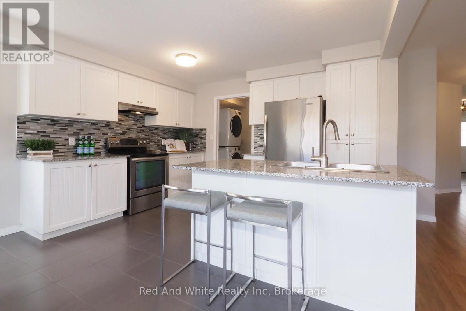 441 Woodbine Avenue, Kitchener, Ontario  N2R 0A6 - Photo 14 - X12885178