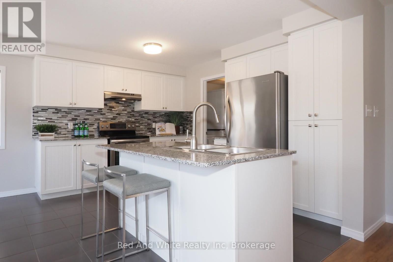 441 Woodbine Avenue, Kitchener, Ontario  N2R 0A6 - Photo 15 - X12885178