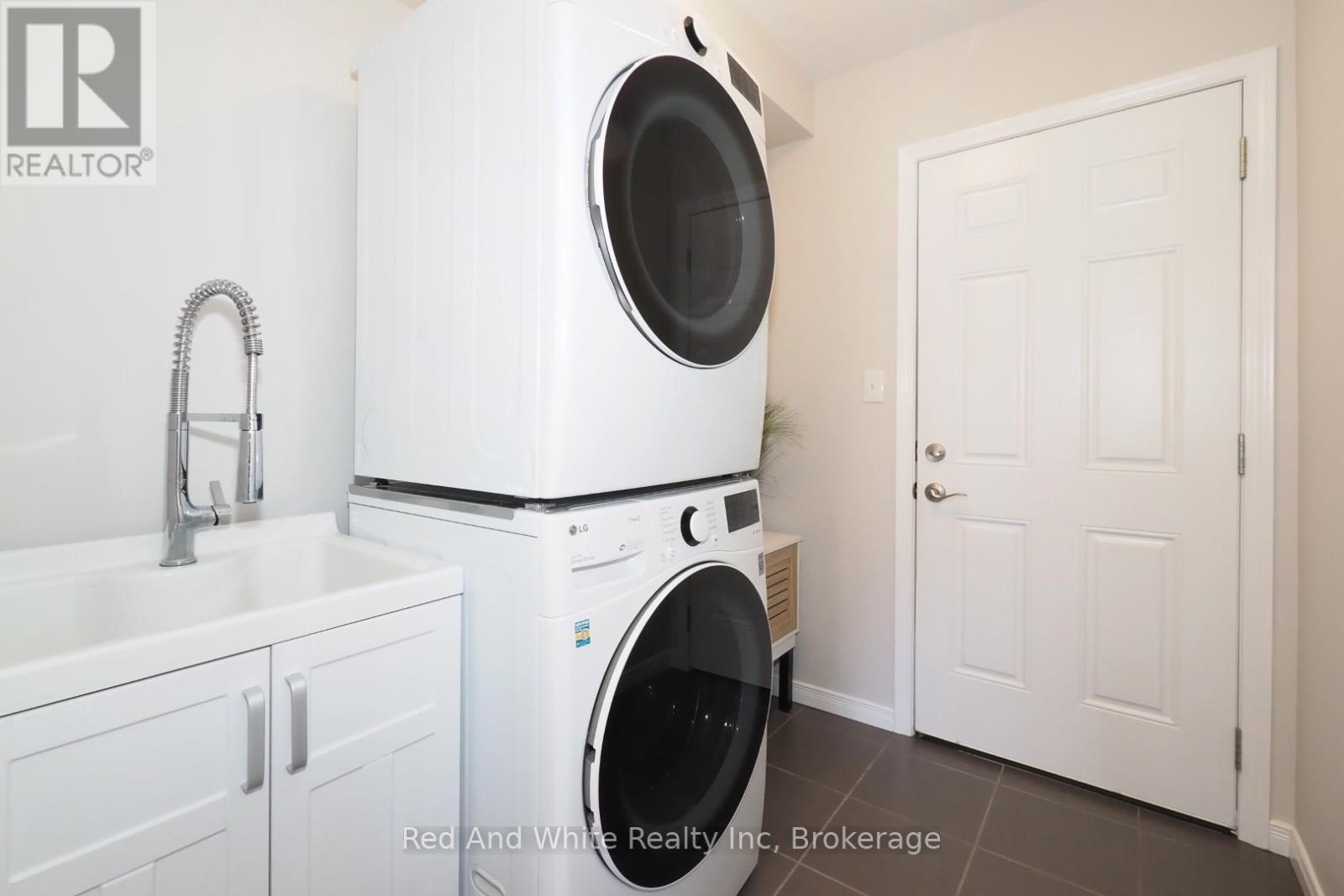 441 Woodbine Avenue, Kitchener, Ontario  N2R 0A6 - Photo 22 - X12885178