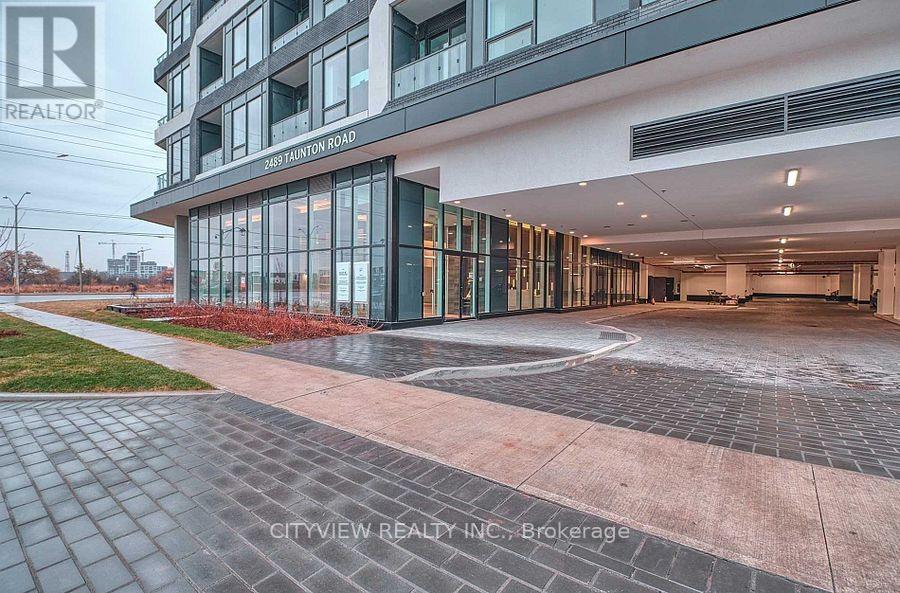 2489 Taunton Road, Oakville (Ro River Oaks), Ontario  L6H 3R9 - Photo 2 - W12885160